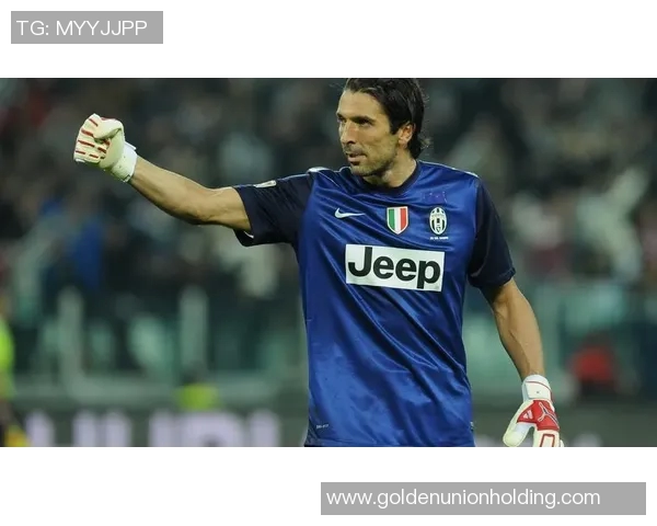 足球明星肌肉对比高清图解揭秘运动员训练成果与身体素质差异